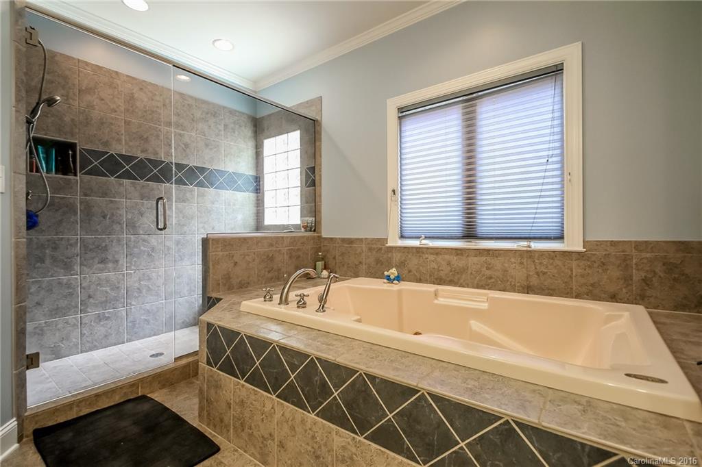 109 Folkstone Road Mooresville NC 28117