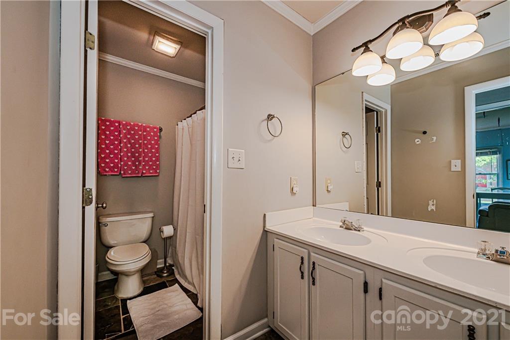 2704 Dilworth Heights Lane Charlotte NC 28209
