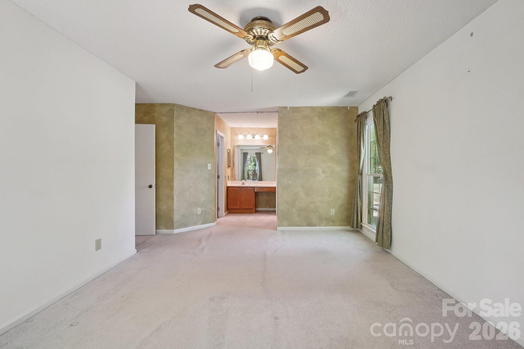 8801 Gamesford Drive Charlotte NC 28277