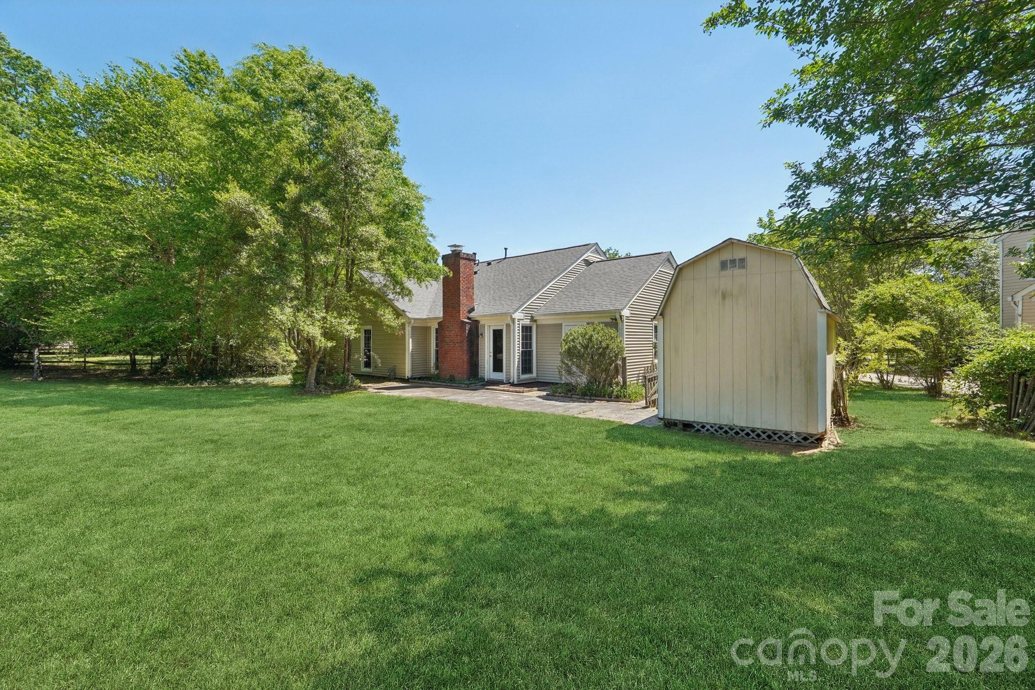 8801 Gamesford Drive Charlotte NC 28277