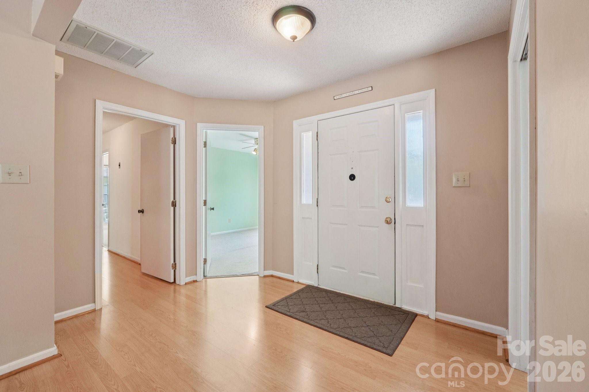 8801 Gamesford Drive Charlotte NC 28277