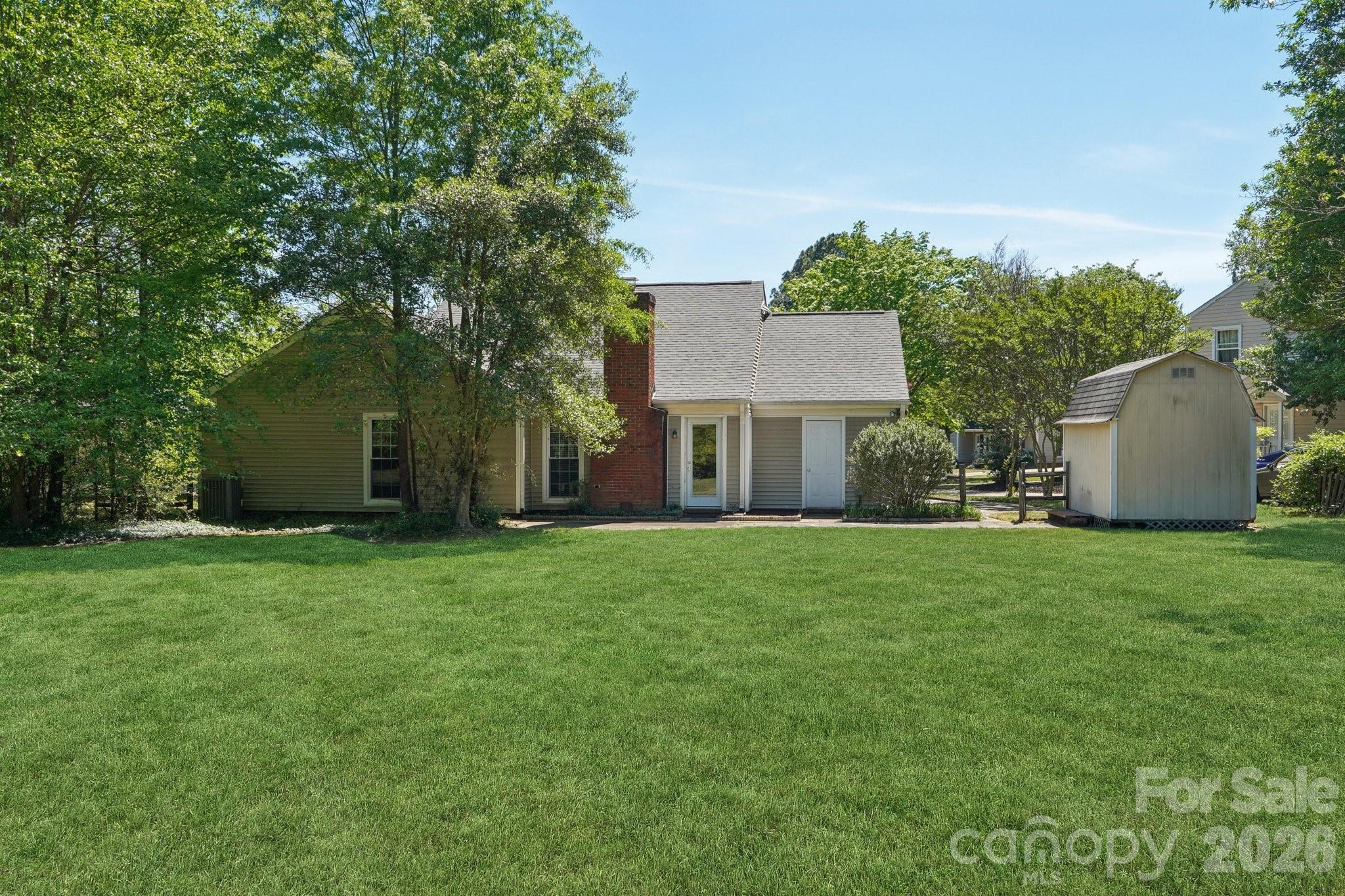 8801 Gamesford Drive Charlotte NC 28277