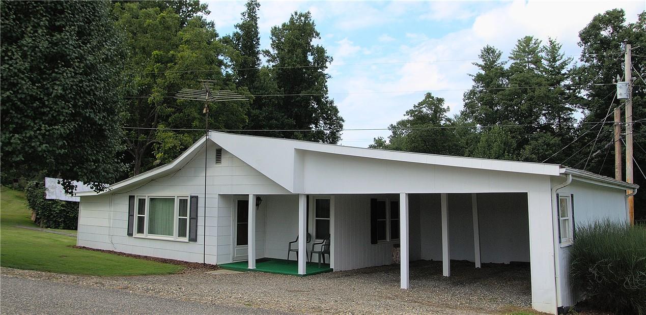 30 Cassada Road Marshall NC 28753