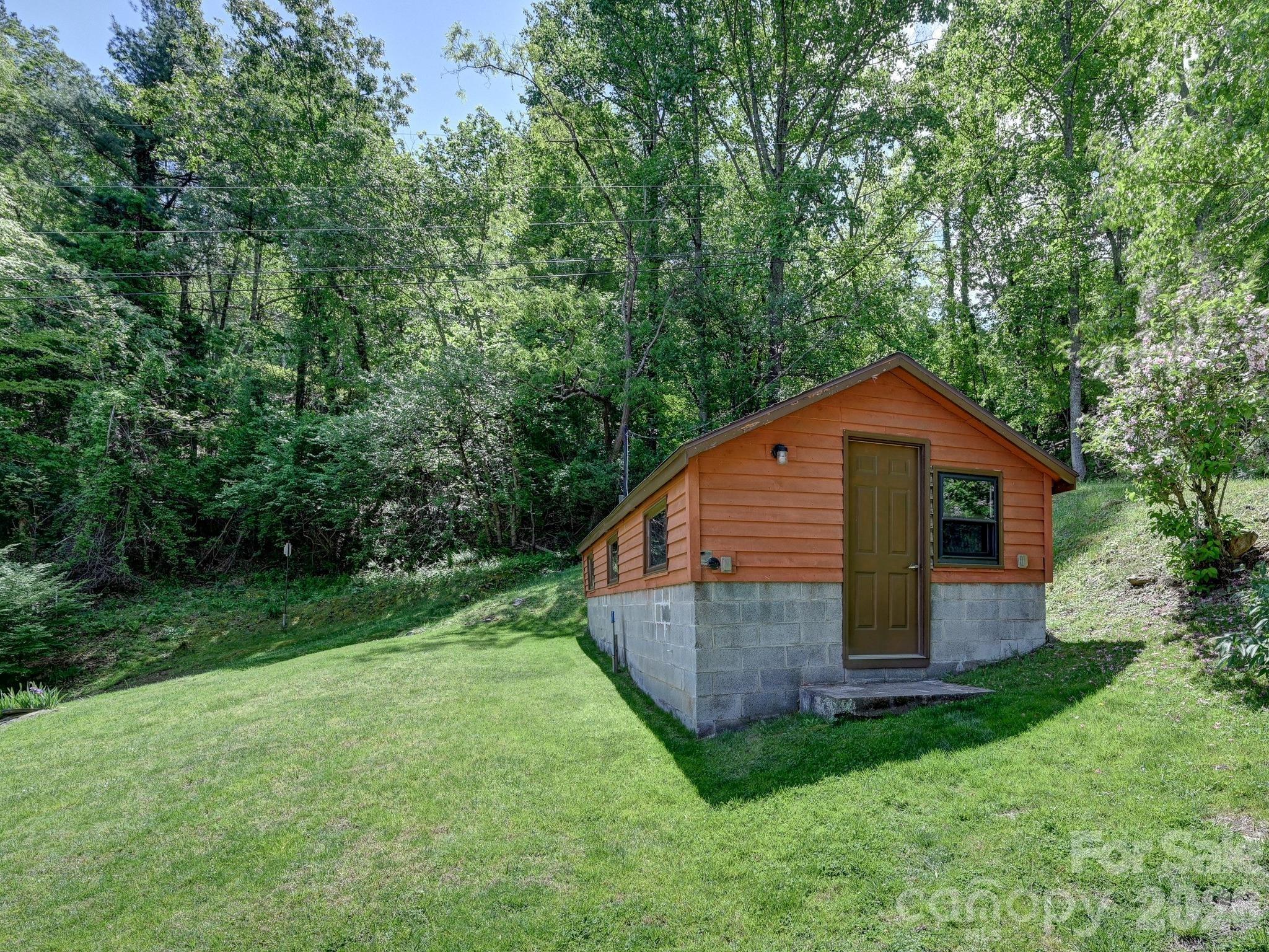 50 Eller Hollow Road Weaverville NC 28787