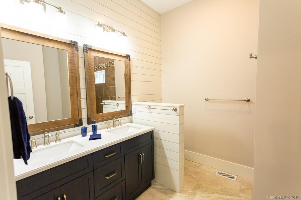 15 Verde Drive Asheville NC 28806