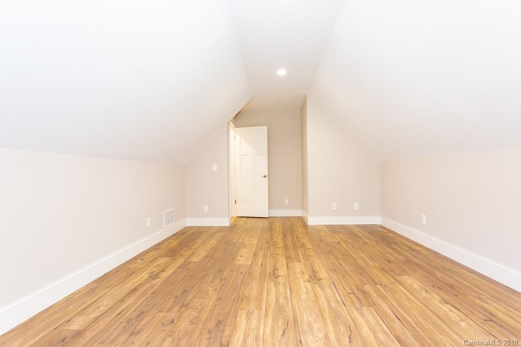 15 Verde Drive Asheville NC 28806