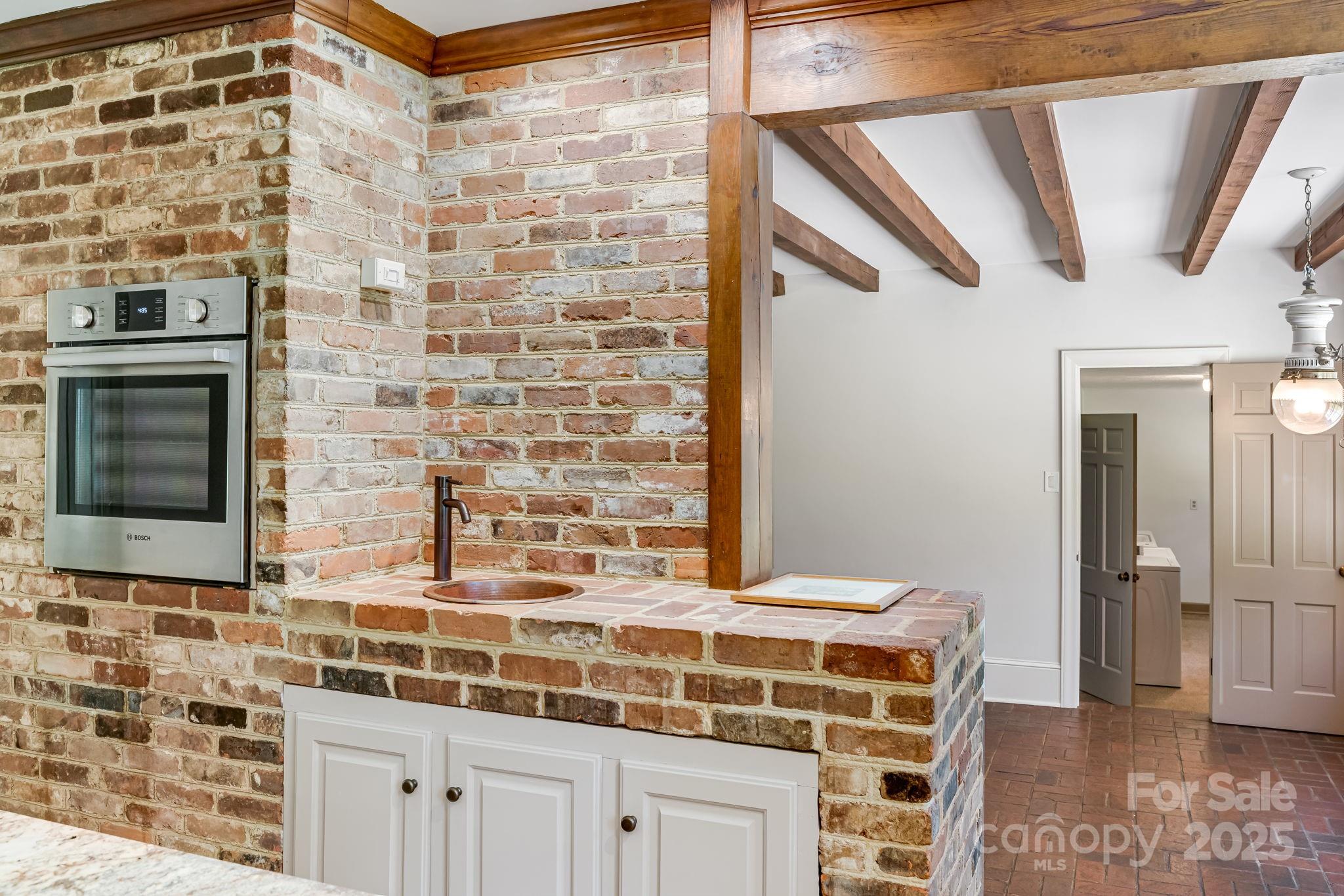 2 Honey Drive Asheville NC 28805