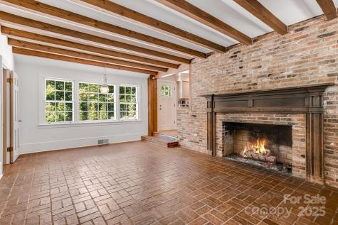 2 Honey Drive Asheville NC 28805