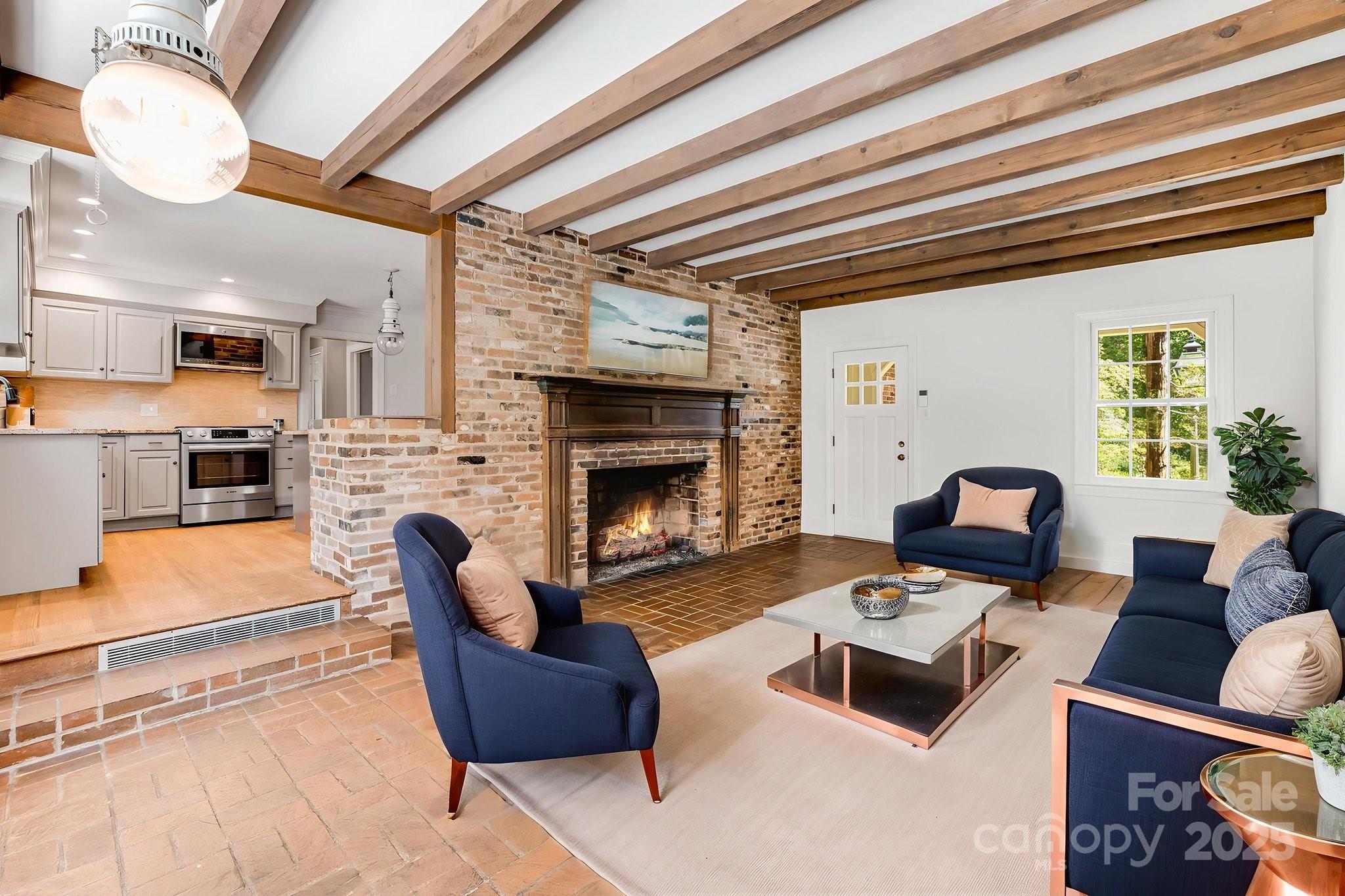 2 Honey Drive Asheville NC 28805