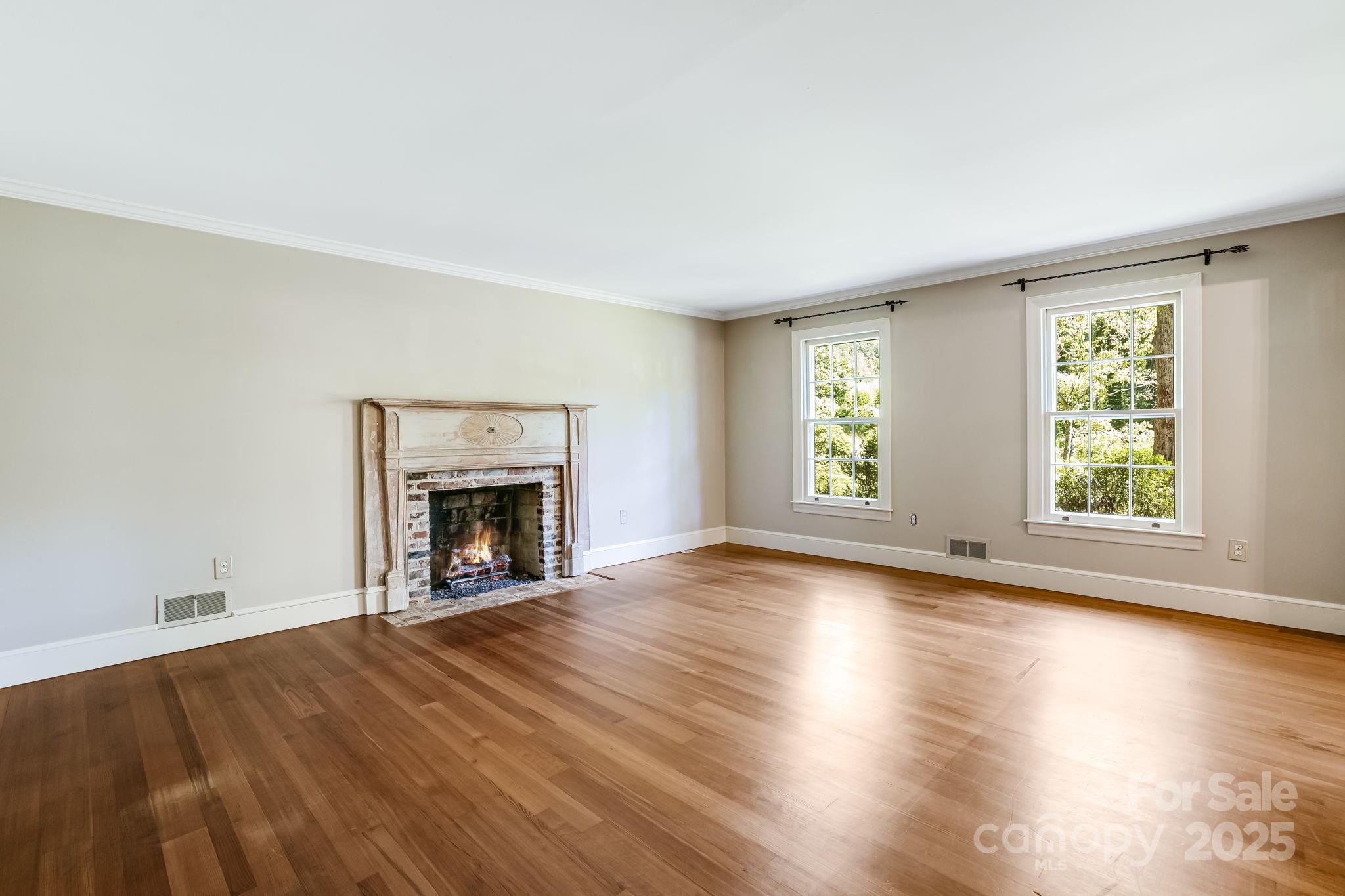 2 Honey Drive Asheville NC 28805