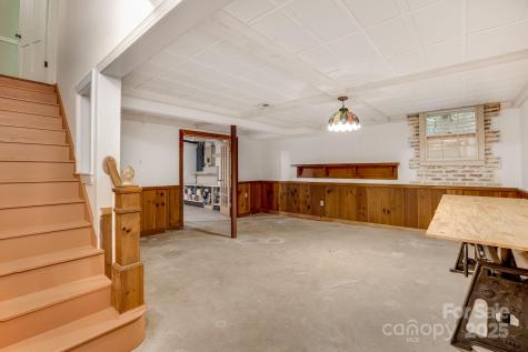 2 Honey Drive Asheville NC 28805