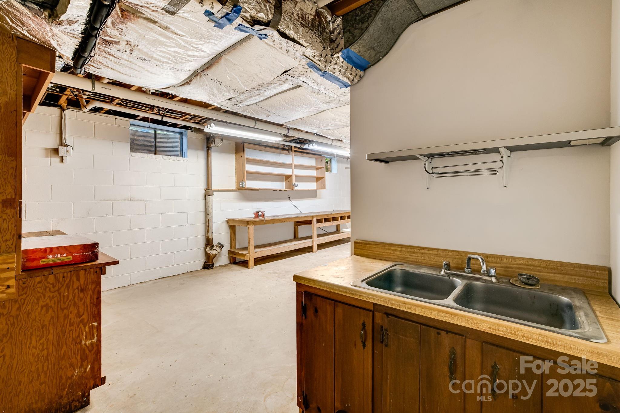 2 Honey Drive Asheville NC 28805