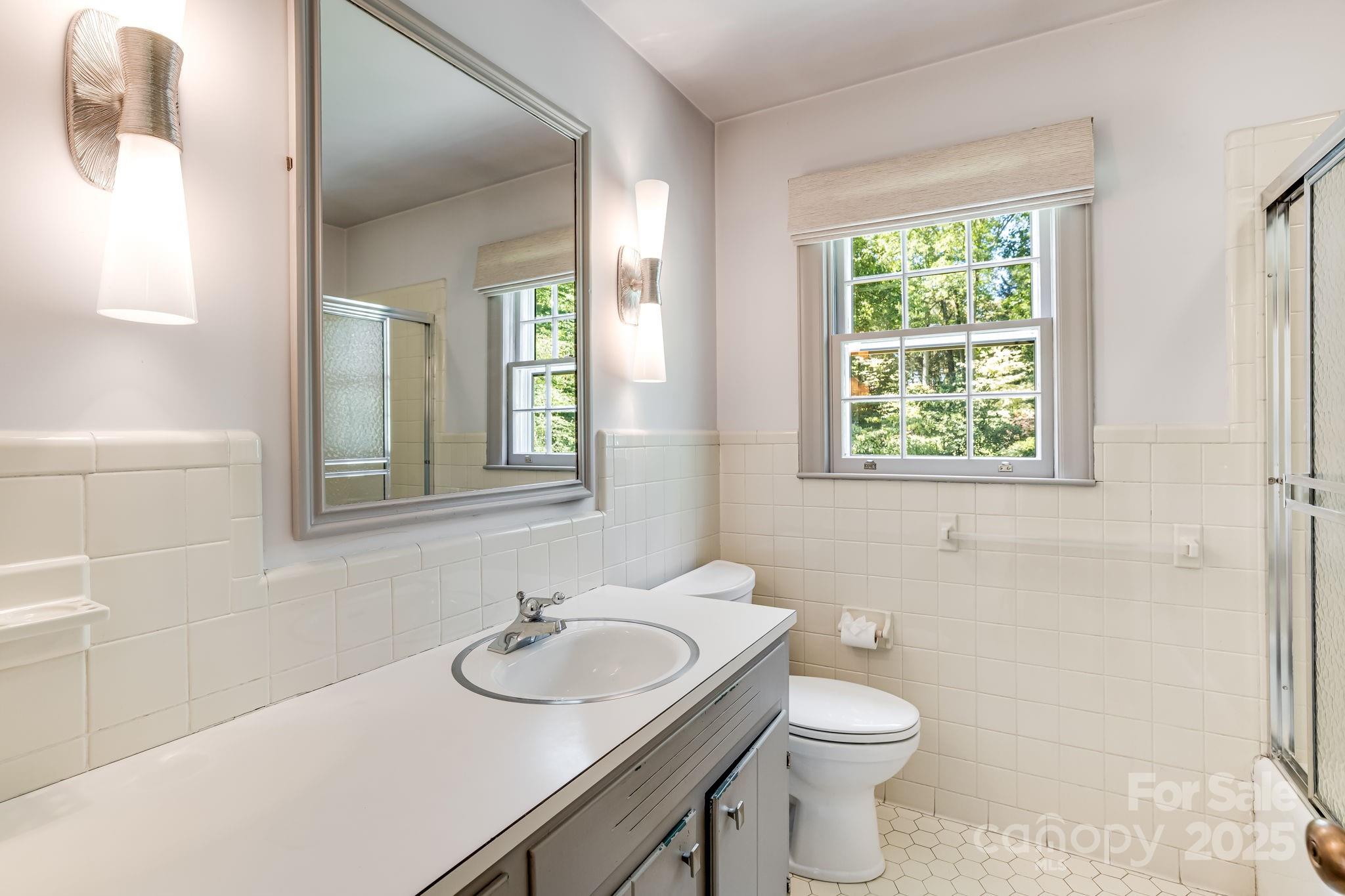 2 Honey Drive Asheville NC 28805