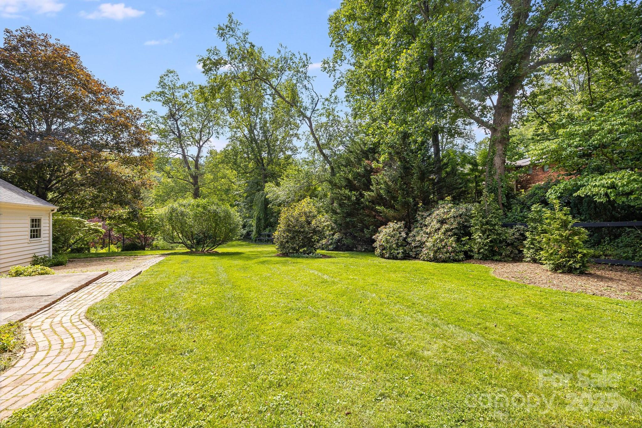 2 Honey Drive Asheville NC 28805