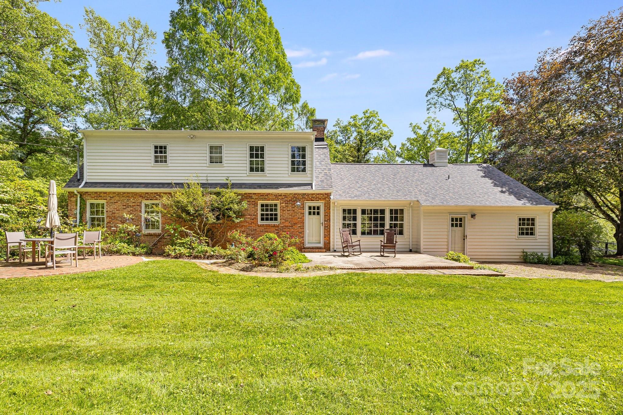 2 Honey Drive Asheville NC 28805