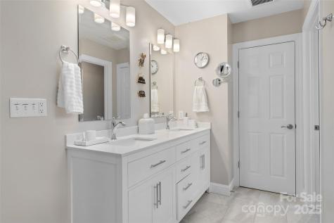 226 Ogana Court Brevard NC 28712