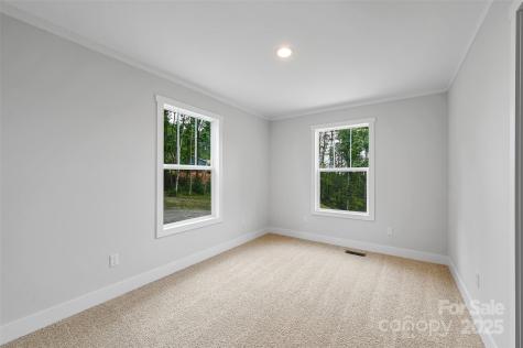 290 Appalachian Way Mars Hill NC 28754
