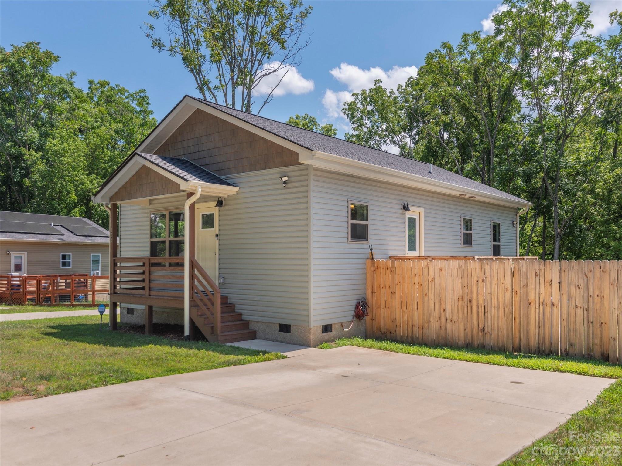 152 Old County Home Road Asheville NC 28806