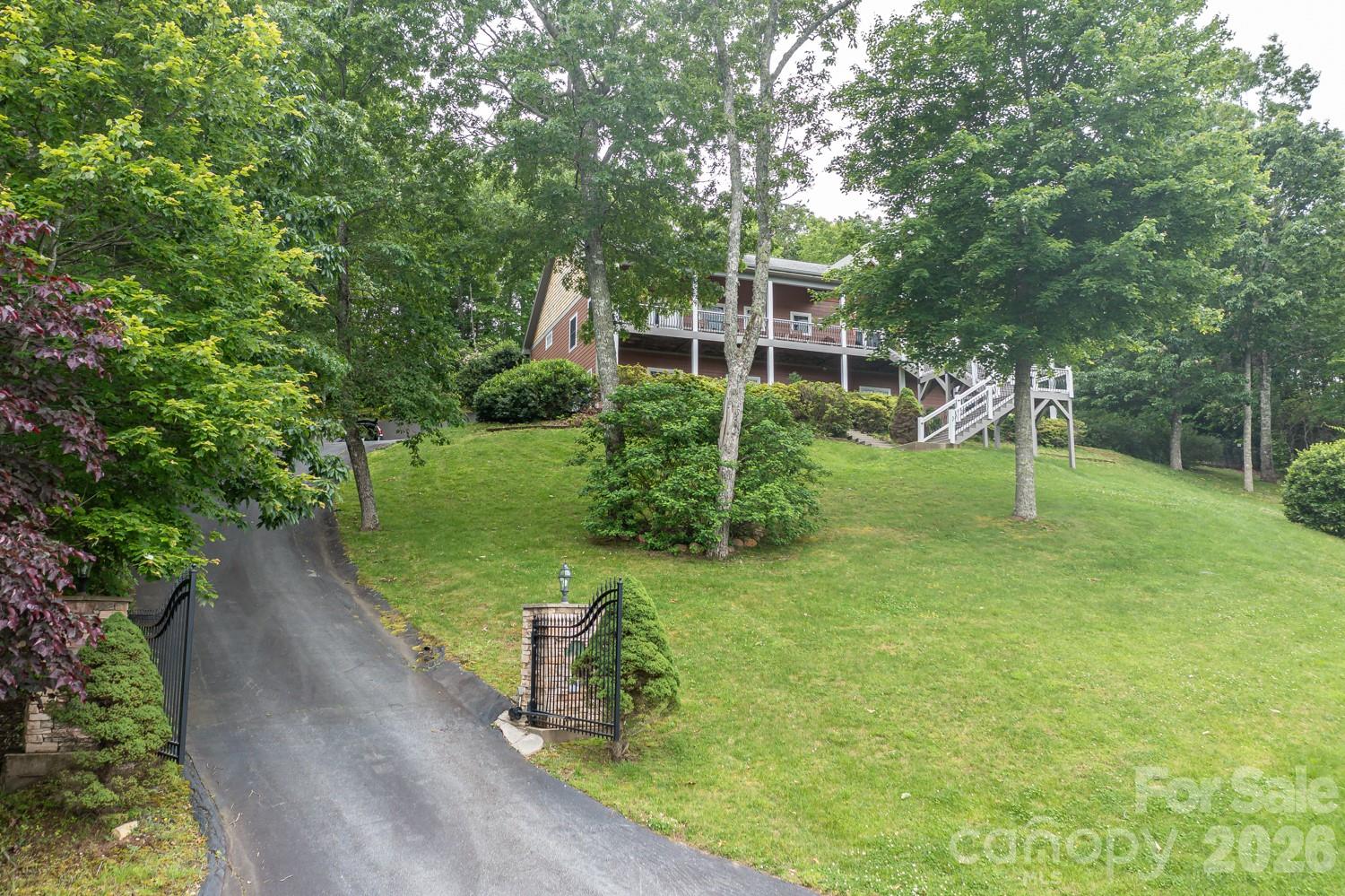 6 Grouse Terrace Fairview NC 28730