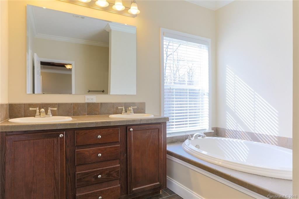220 Pete Luther Road Candler NC 28715