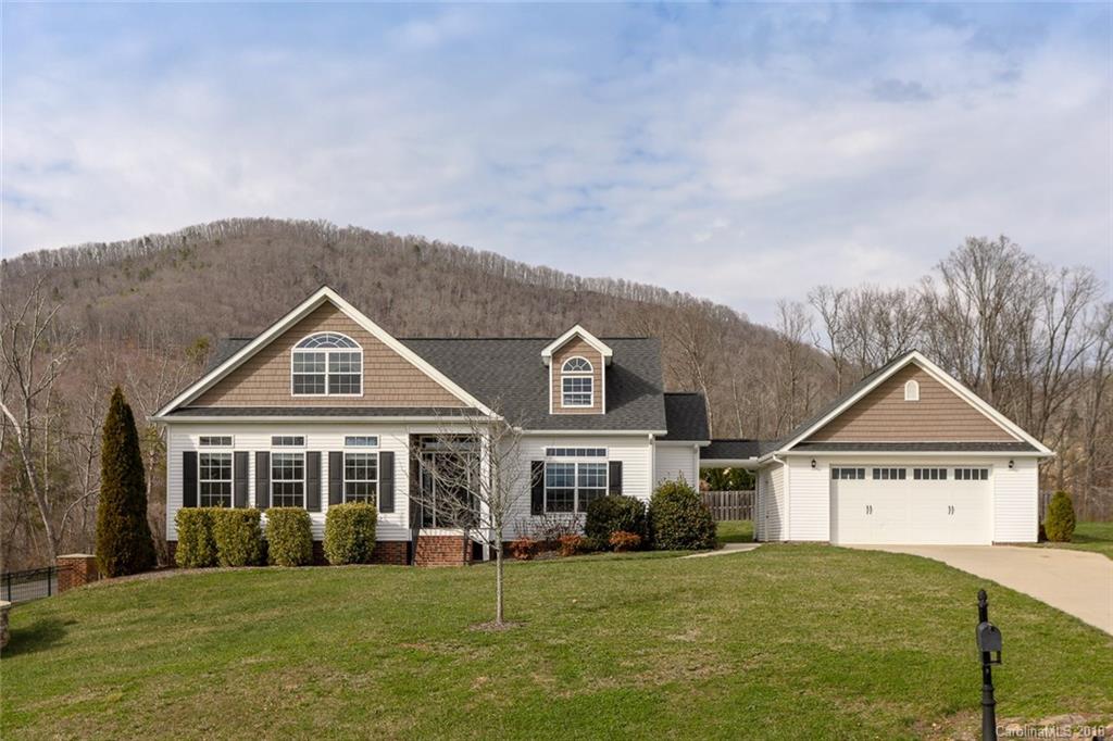 220 Pete Luther Road Candler NC 28715