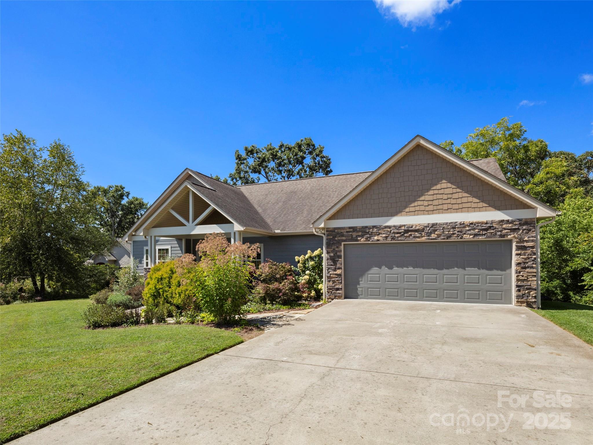 85 Alpine Way Weaverville NC 28787