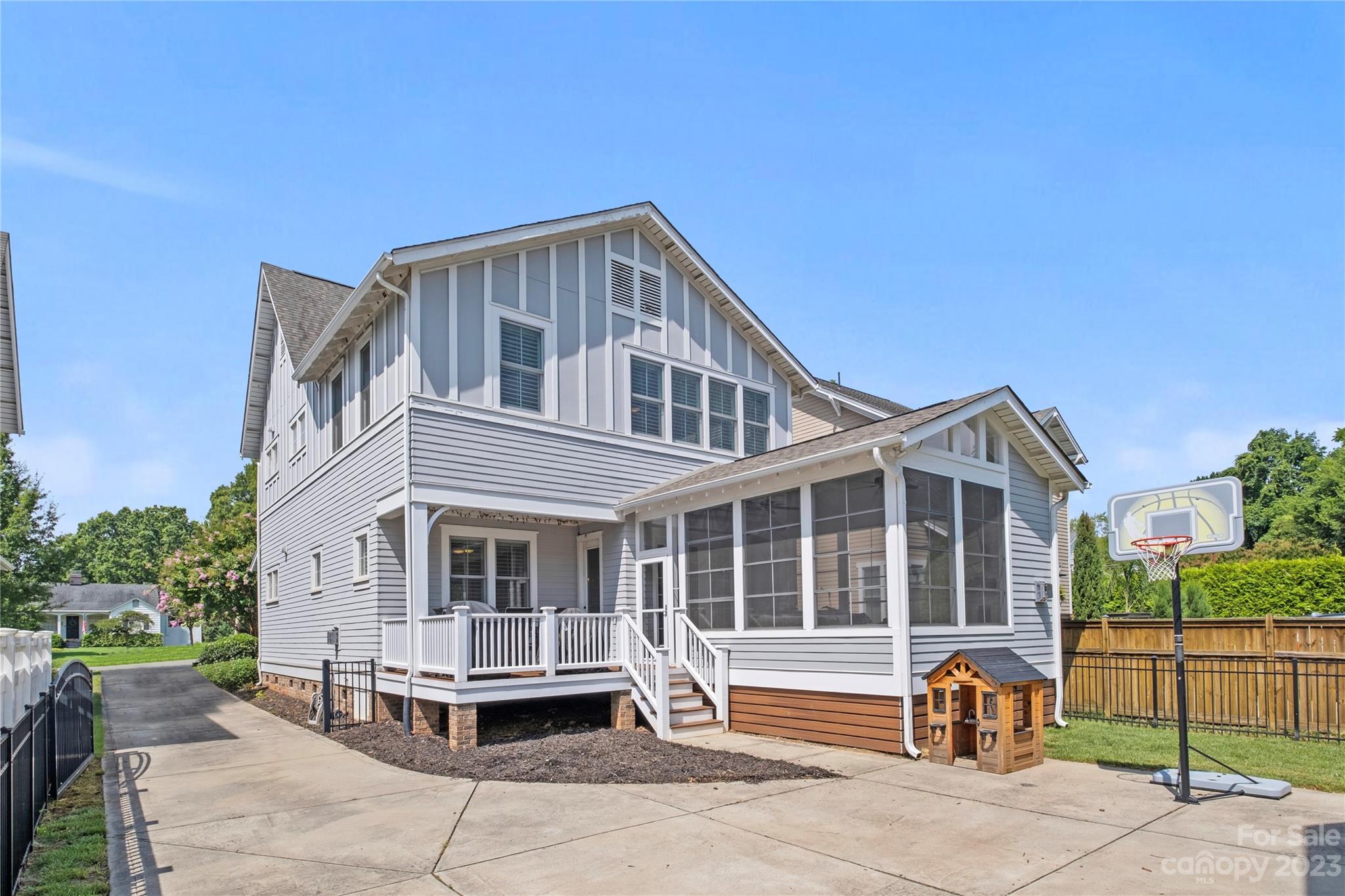 525 Marsh Road Charlotte NC 28209