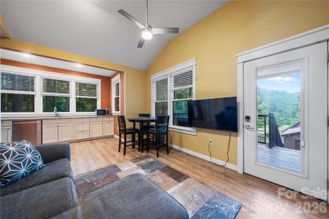 6029 Mulberry Church Road Lenoir NC 28645
