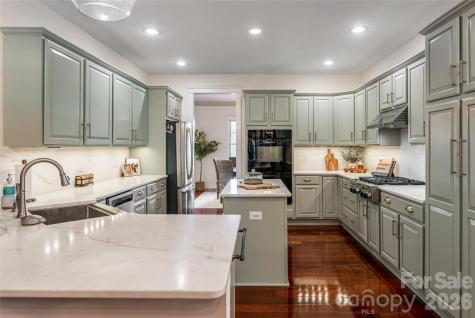 22 Rosebay Lane Asheville NC 28803