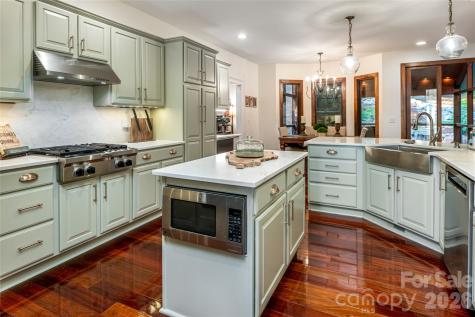 22 Rosebay Lane Asheville NC 28803