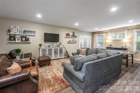 22 Rosebay Lane Asheville NC 28803