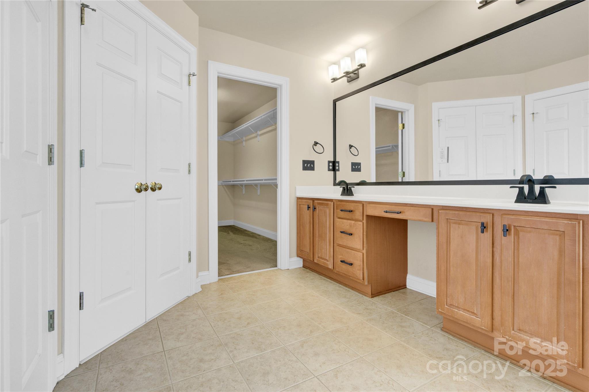2055 Solway Lane Charlotte NC 28269