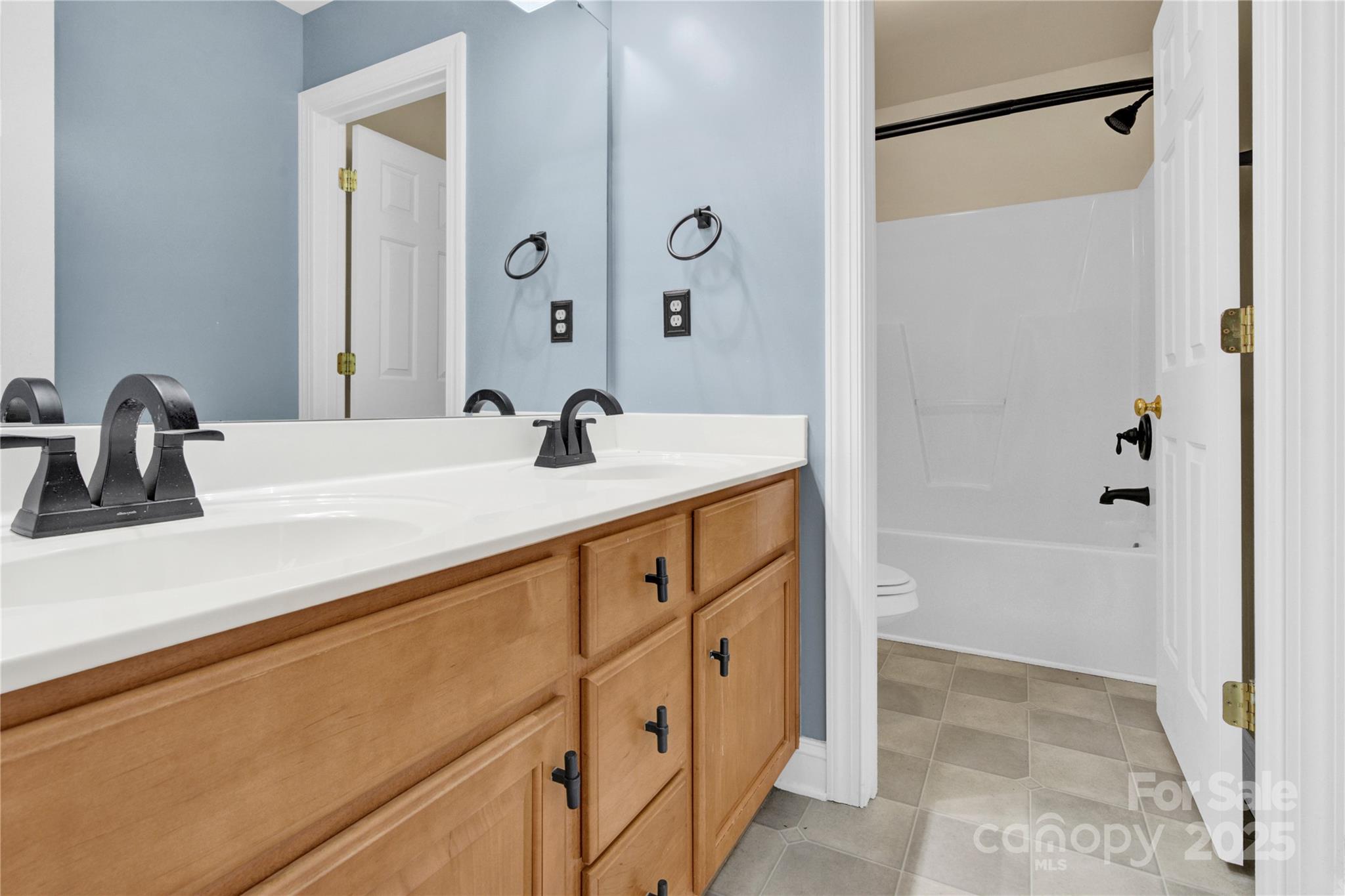2055 Solway Lane Charlotte NC 28269