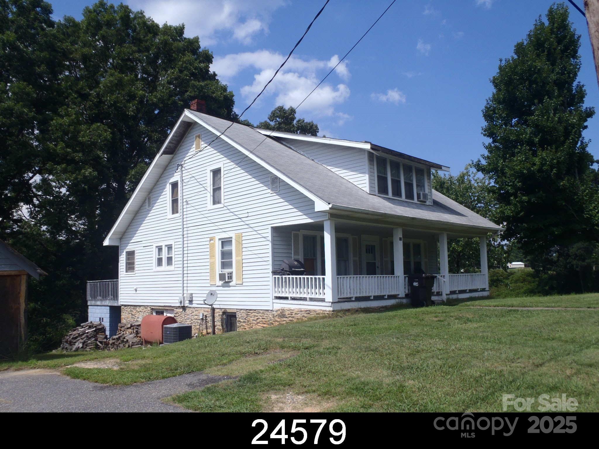 512 W Main Street Morganton NC 28655