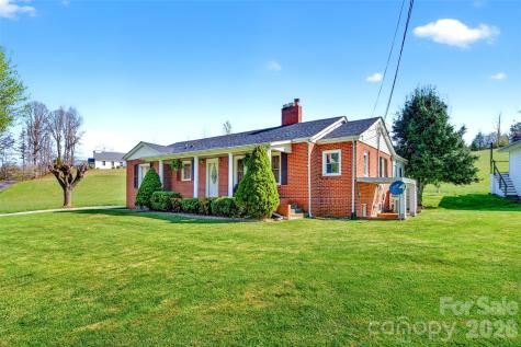 1511 White Oak Road Bakersville NC 28705