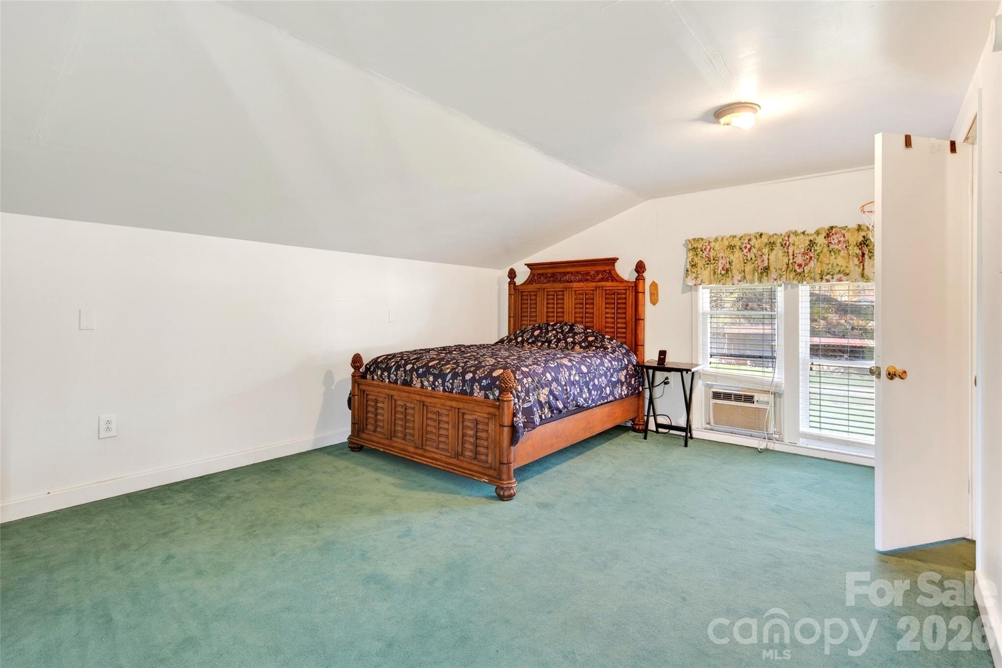 1511 White Oak Road Bakersville NC 28705