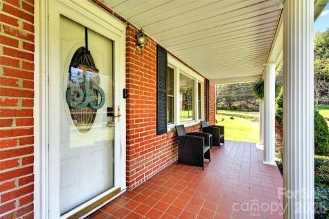 1511 White Oak Road Bakersville NC 28705