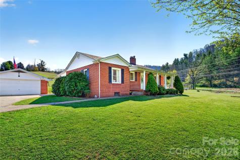 1511 White Oak Road Bakersville NC 28705
