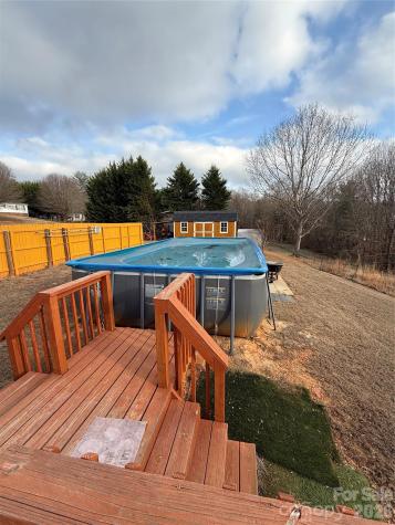 2423 Stones Throw Court Lenoir NC 28645