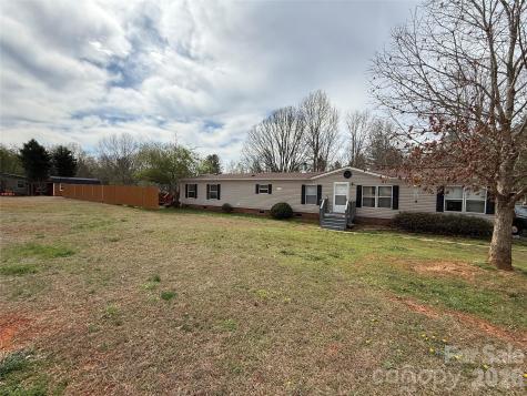 2423 Stones Throw Court Lenoir NC 28645
