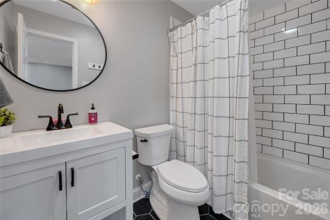 902 Hoke Trail Cramerton NC 28032