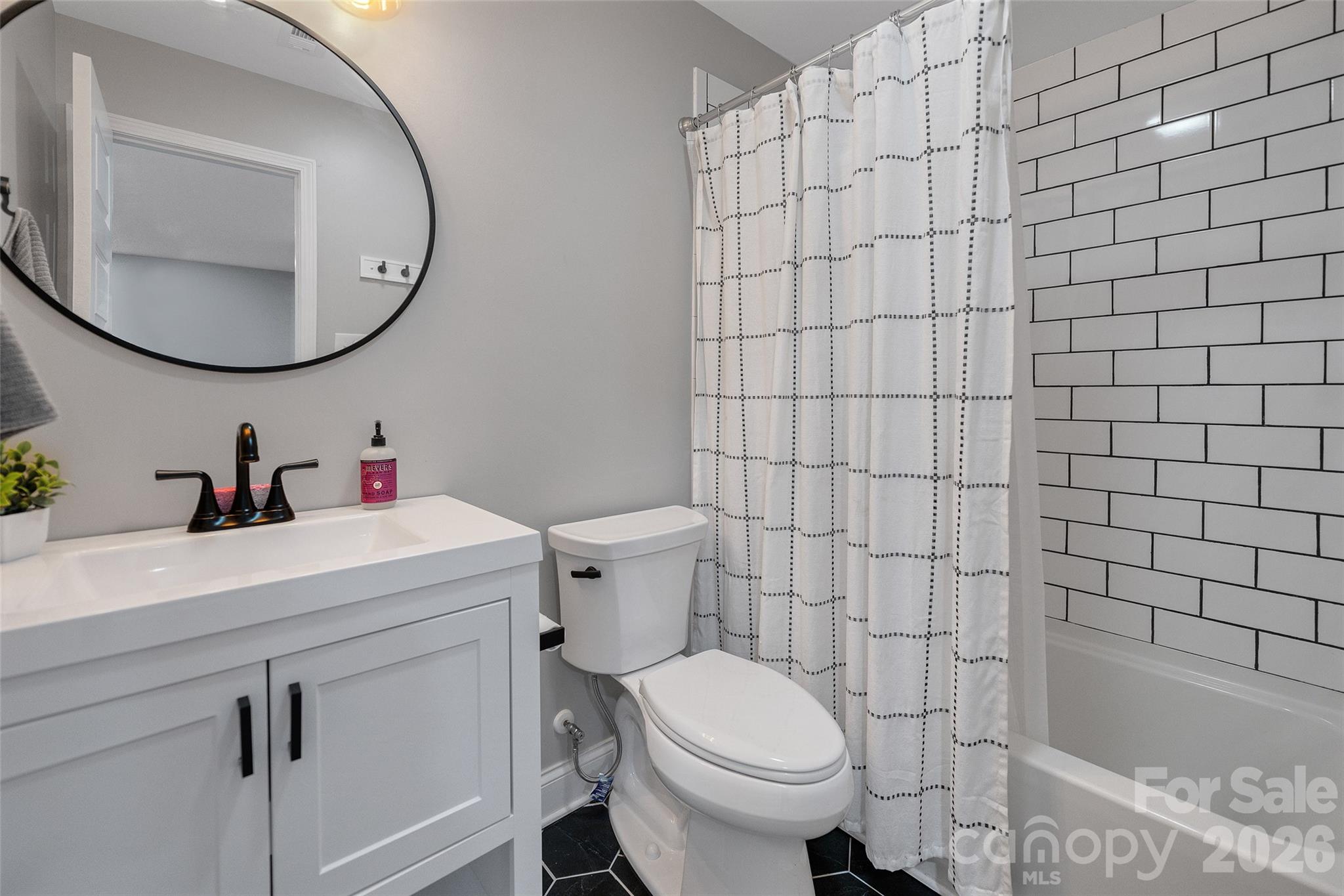 902 Hoke Trail Cramerton NC 28032