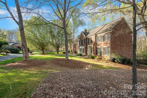 902 Hoke Trail Cramerton NC 28032
