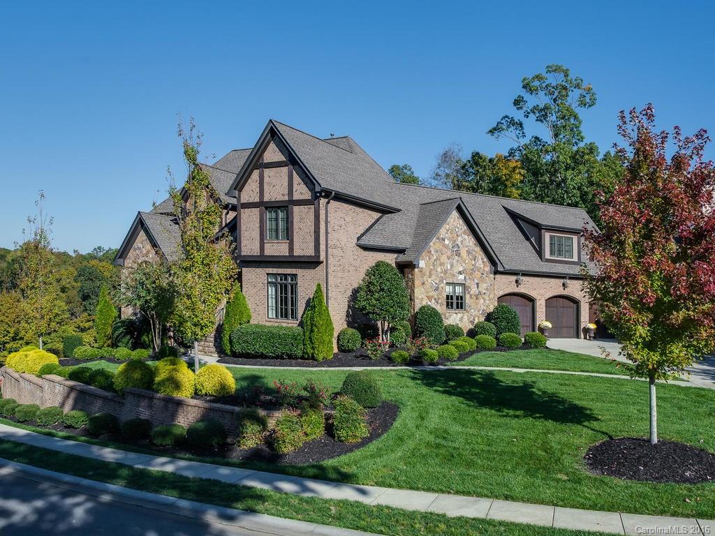 5637 Five Knolls Drive Charlotte NC 28226