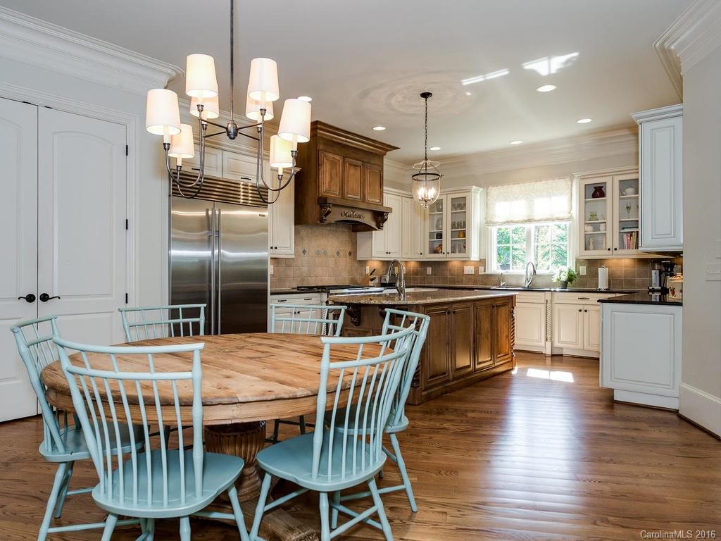5637 Five Knolls Drive Charlotte NC 28226