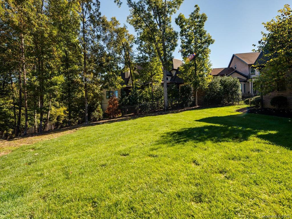 5637 Five Knolls Drive Charlotte NC 28226