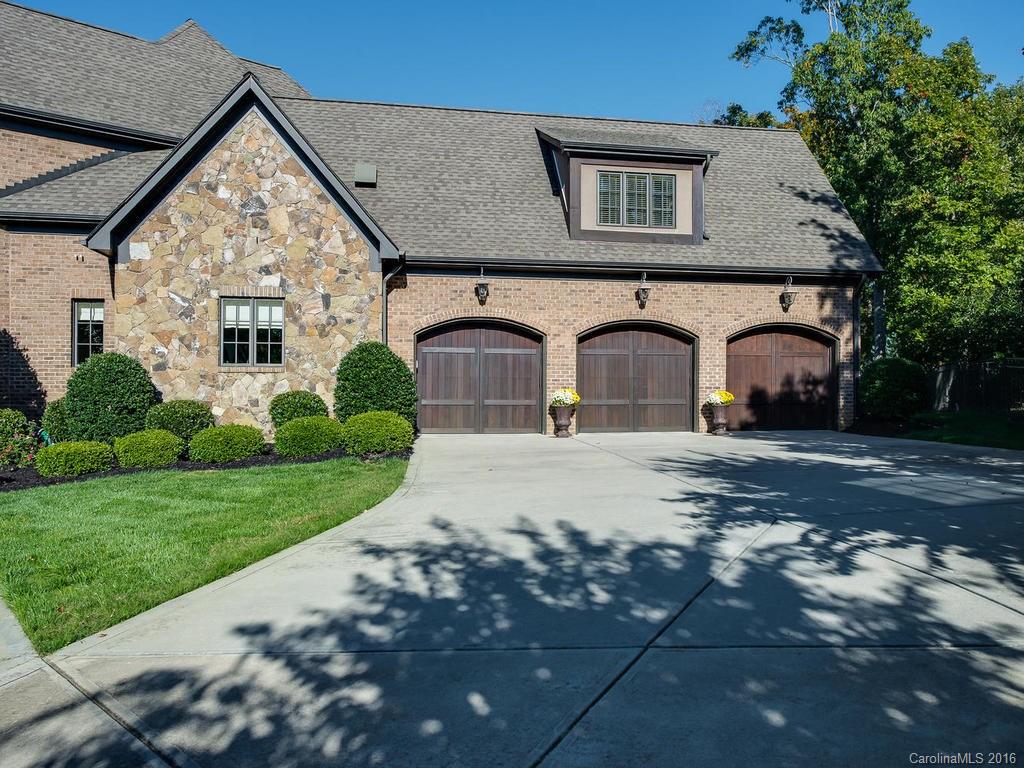 5637 Five Knolls Drive Charlotte NC 28226