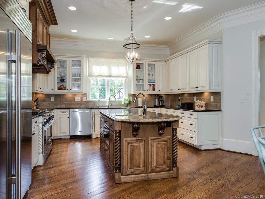 5637 Five Knolls Drive Charlotte NC 28226