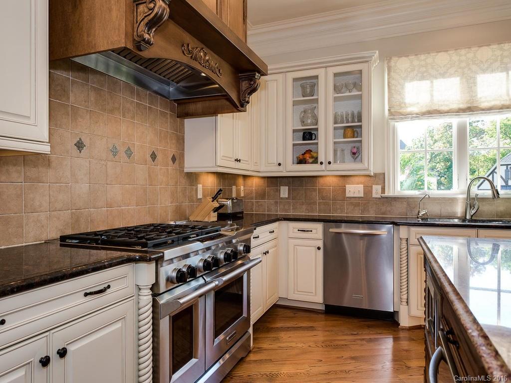 5637 Five Knolls Drive Charlotte NC 28226