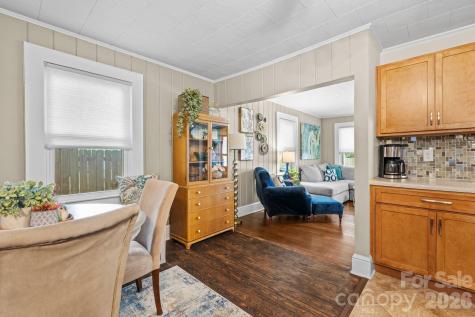 128 Avon Street Mocksville NC 27028